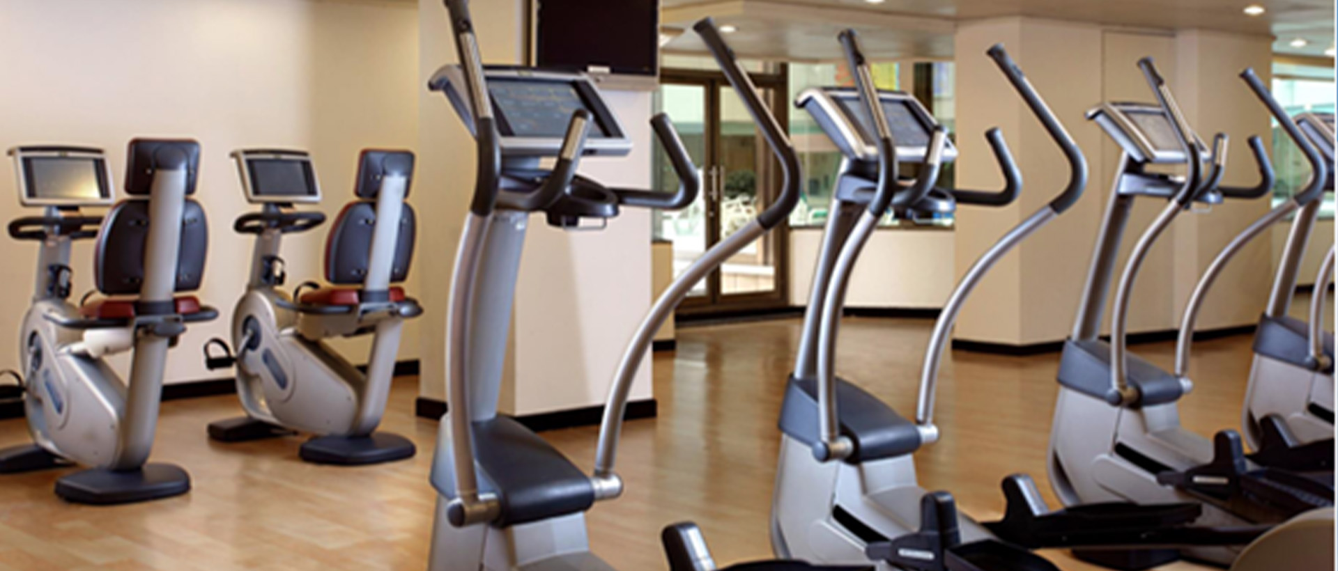 上海虹桥瑞士酒店公寓 